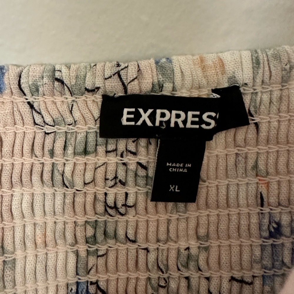 Express Ruffled Top - Picture 2 of 2